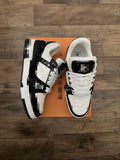 LNV White